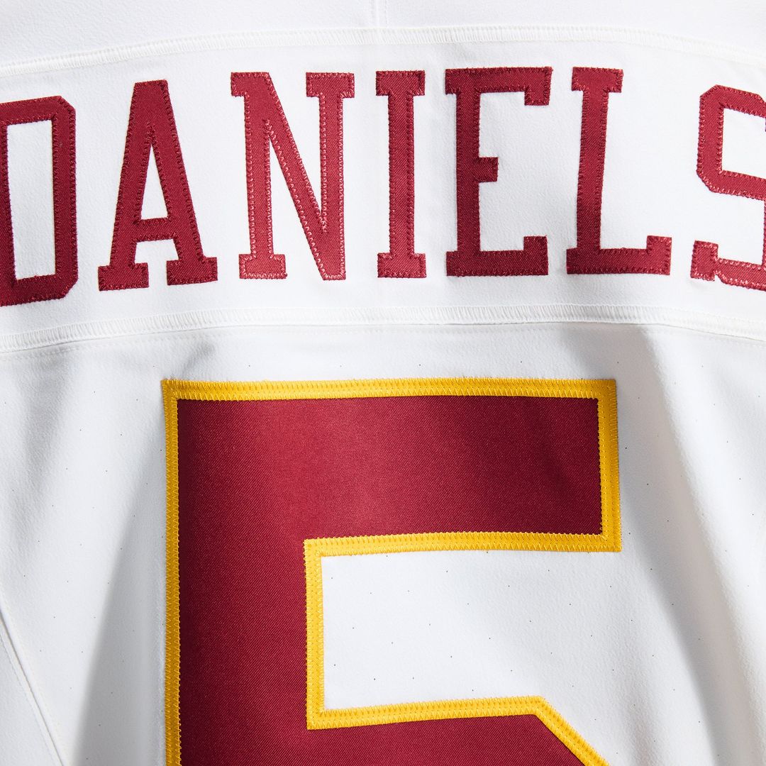 Washington Commanders Jayden Daniels Nike Alternate 2 Super Bowl Era Vapor F.U.S.E. Elite Jersey - White