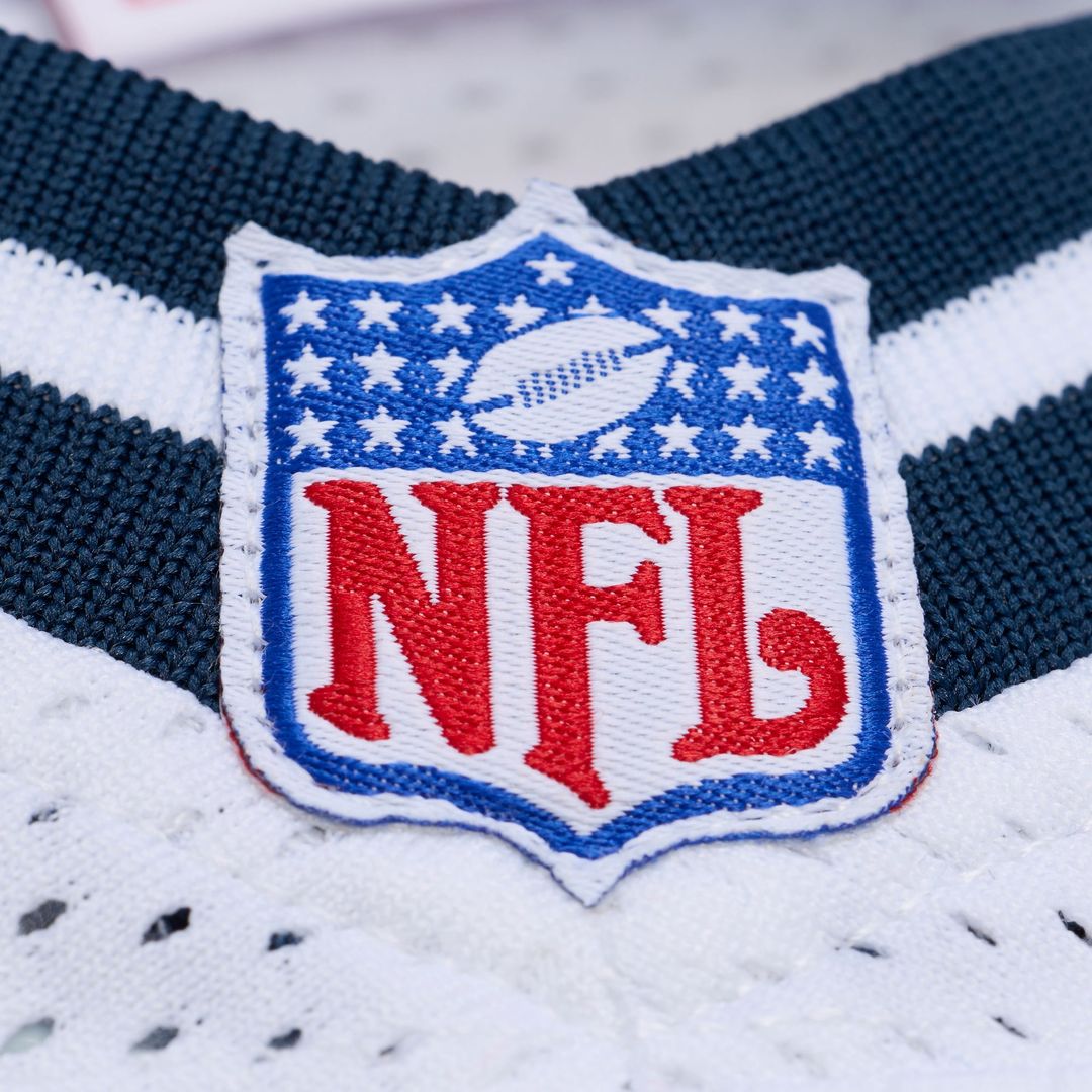 San Francisco 49ers Unisex San Francisco 49ers Joe Montana Mitchell & Ness x Levi's White Legacy Jersey
